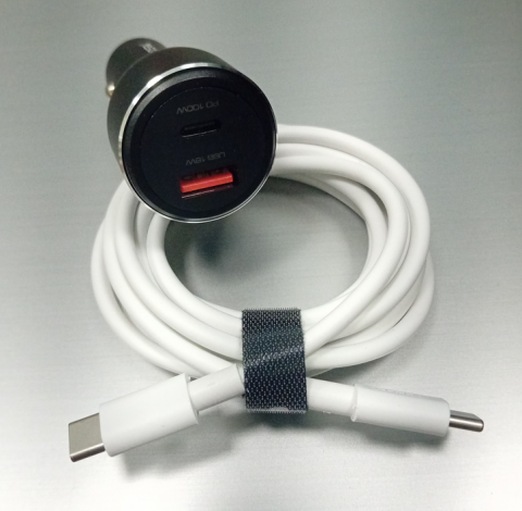 Maitinimo šaltinis nešiojamam kompiuteriui 12-24V 5-20V 5A 118W USB C universalus